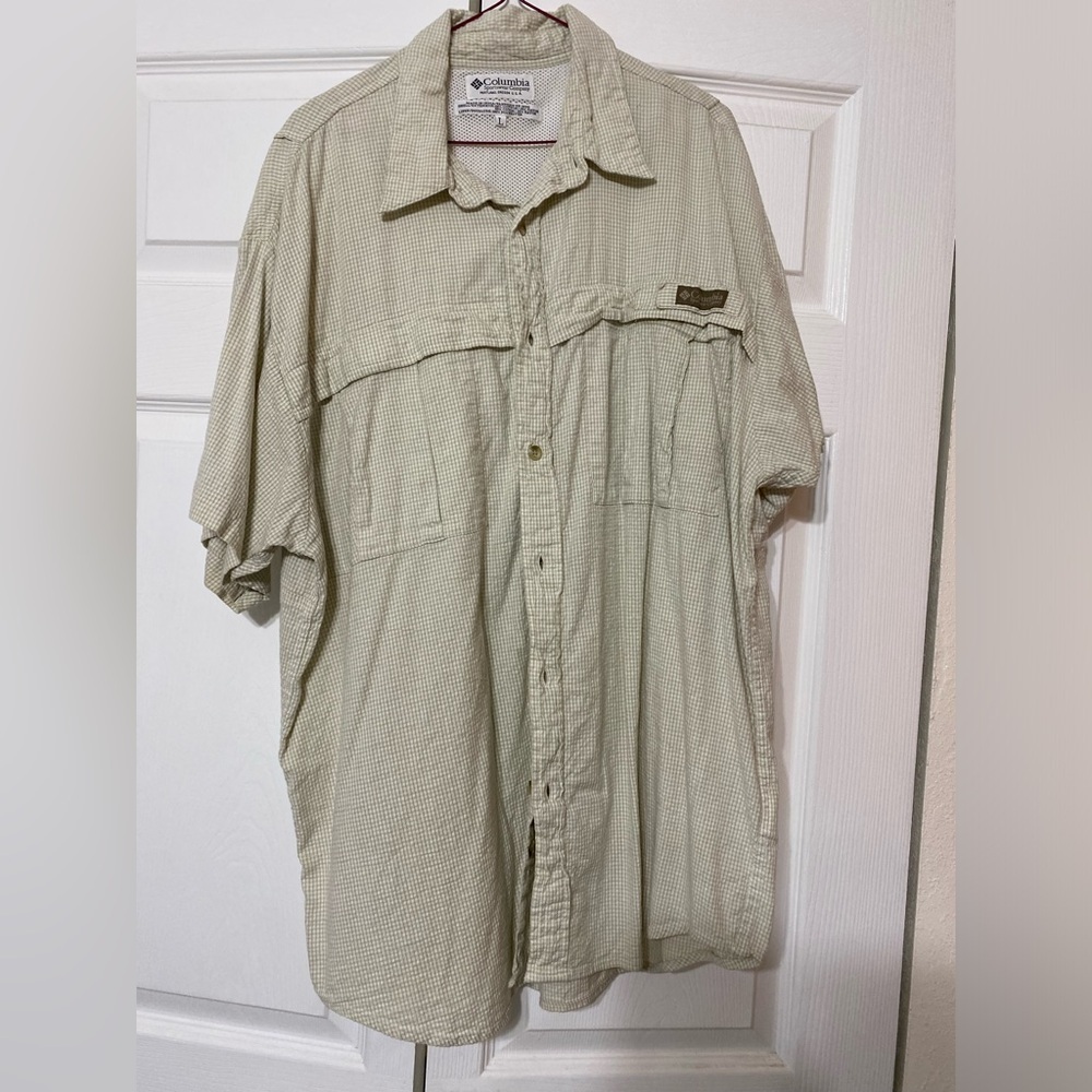 Columbia men’s shirt size L